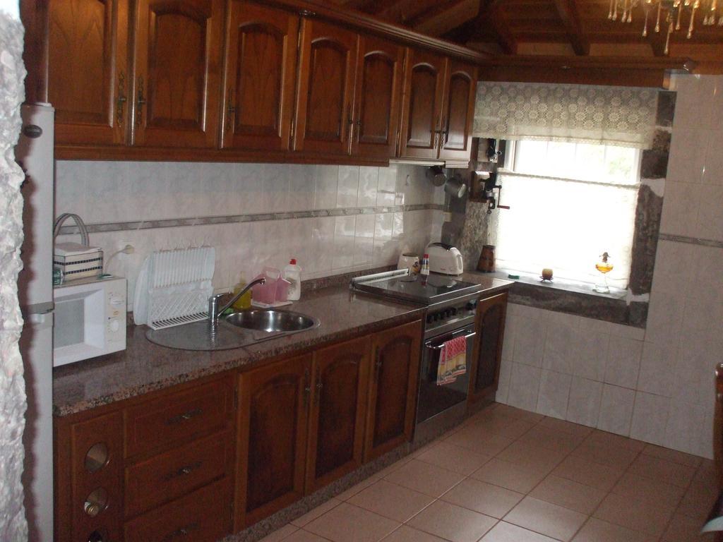 Adega Do Batista Villa Calheta  Room photo